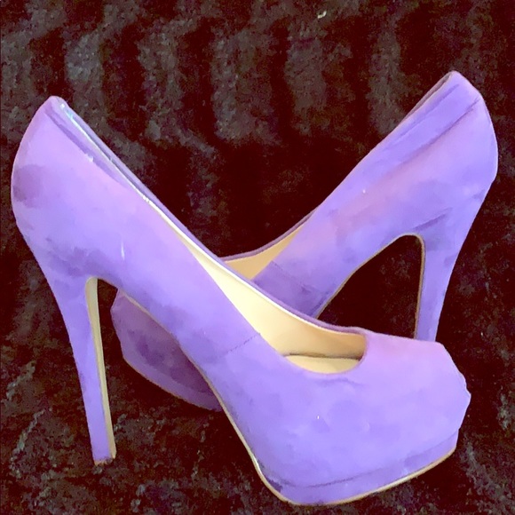 Shoe Dazzle Shoes - Shoedazzle purple heels ! Peep Toe Size 9 Cameo